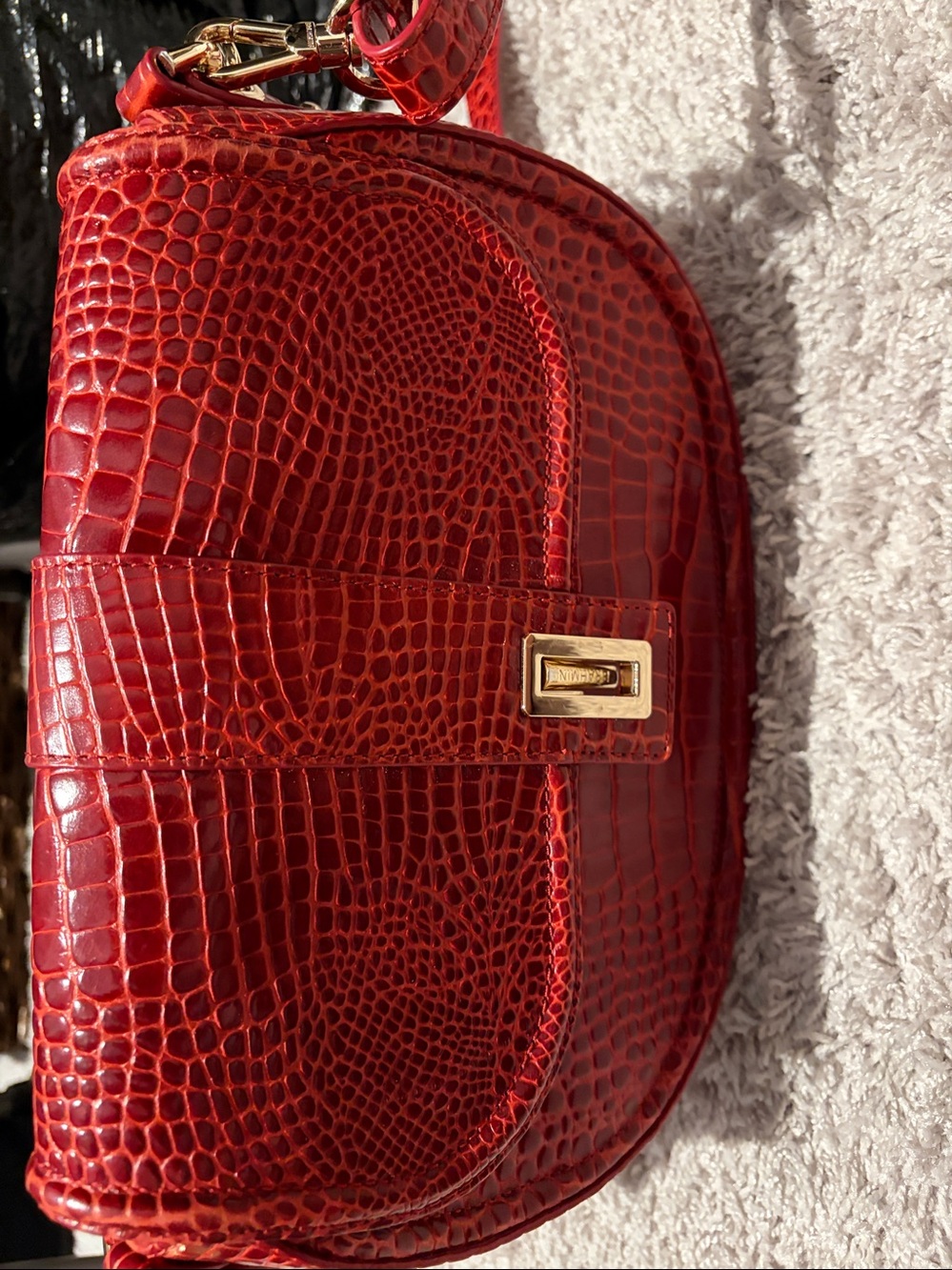Brahmin Shiny Red Croc-Embossed Crossbody Saddle Bag - Picture 2 of 4